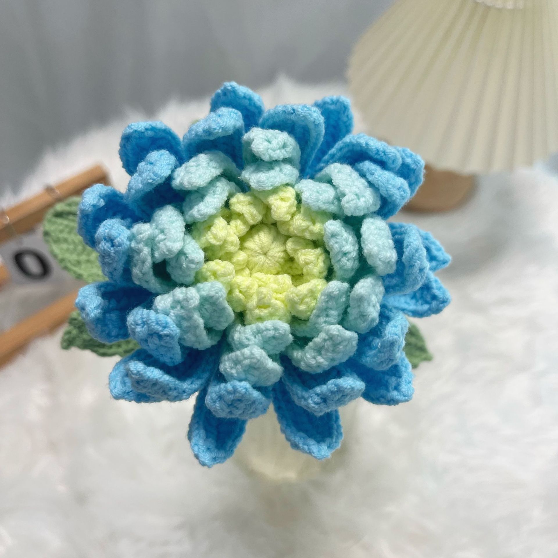 Dahlia Finished Products Handm - Yarn Home Decor 评论和价格
